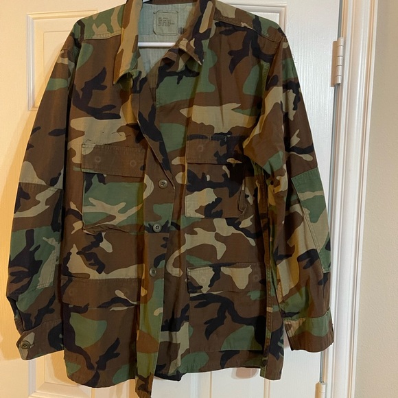 Custome camo jacket size large oversized . - Picture 2 of 2